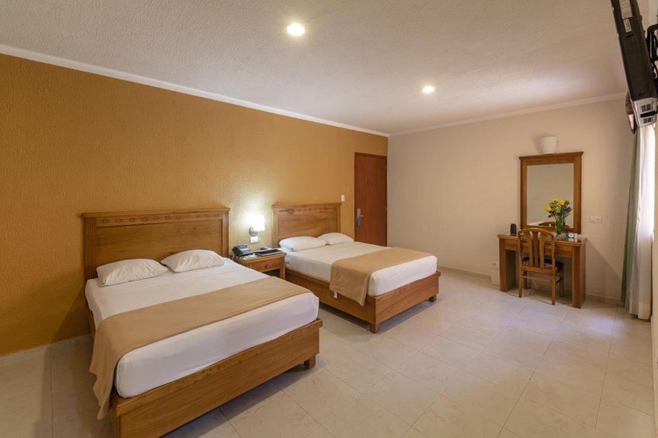 Tecnohotel Itzaes Mérida Eksteriør billede